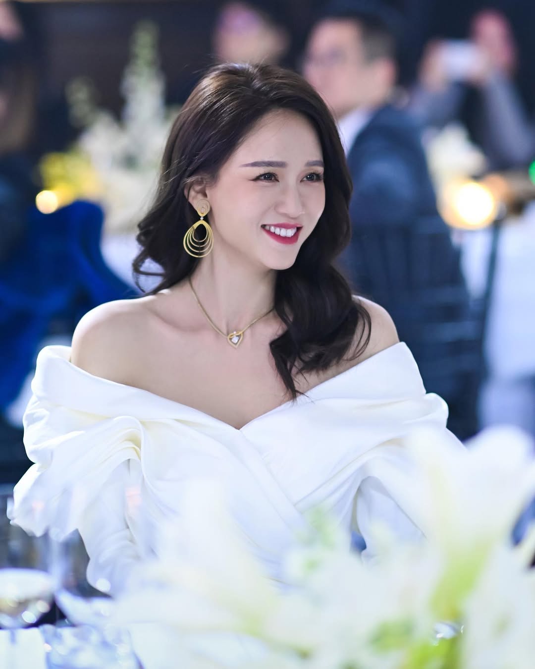 Sốc nặng hình ảnh Trần Kiều Ân cắm hàng trăm chiếc kim khắp cơ thể, làm đẹp mà chấp nhận đau đớn không tưởng!- Ảnh 8.