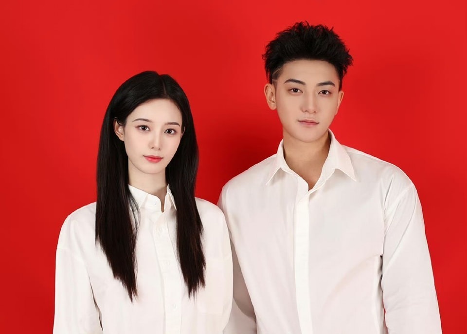 "Nàng thơ gen Z" ôm mặt khóc nghẹn, "chủ tịch showbiz" hối hận tự tát mặt mình, chuyện gì đây?- Ảnh 6. "Nàng thơ gen Z" ôm mặt khóc nghẹn, "chủ tịch showbiz" hối hận tự tát mặt mình, chuyện gì đây?- Ảnh 6.