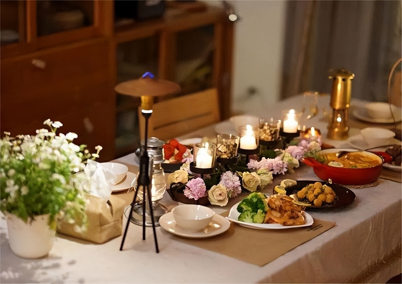 Mẹ đơn thân tuổi 50 sống cùng con trong biệt thự 300m²: "Ai bảo phụ nữ ly hôn là đáng thương?"- Ảnh 5.