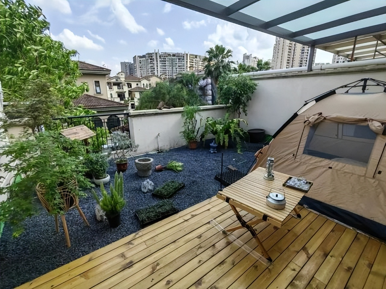 Mẹ đơn thân tuổi 50 sống cùng con trong biệt thự 300m²: "Ai bảo phụ nữ ly hôn là đáng thương?"- Ảnh 15.