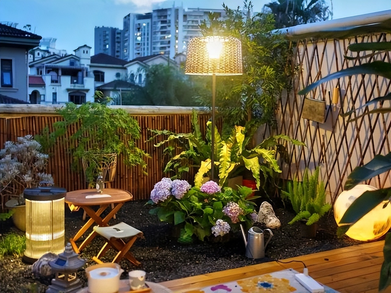 Mẹ đơn thân tuổi 50 sống cùng con trong biệt thự 300m²: "Ai bảo phụ nữ ly hôn là đáng thương?"- Ảnh 14.