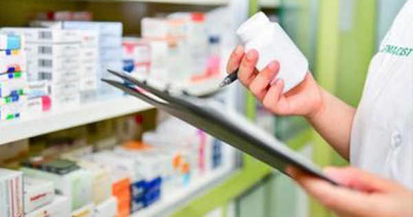 Nhà thuốc nhỏ giữa “tâm bão” chuỗi lớn: Lối đi nào để không bị đào thải?- Ảnh 1. Nhà thuốc nhỏ giữa “tâm bão” chuỗi lớn: Lối đi nào để không bị đào thải?- Ảnh 1.