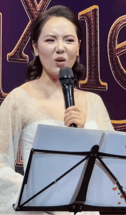 Nữ ca sĩ 2 lần từ chối show Chị Đẹp, nói thẳng 1 Em Xinh: “Ba mấy tuổi đầu còn đi thi”- Ảnh 3.