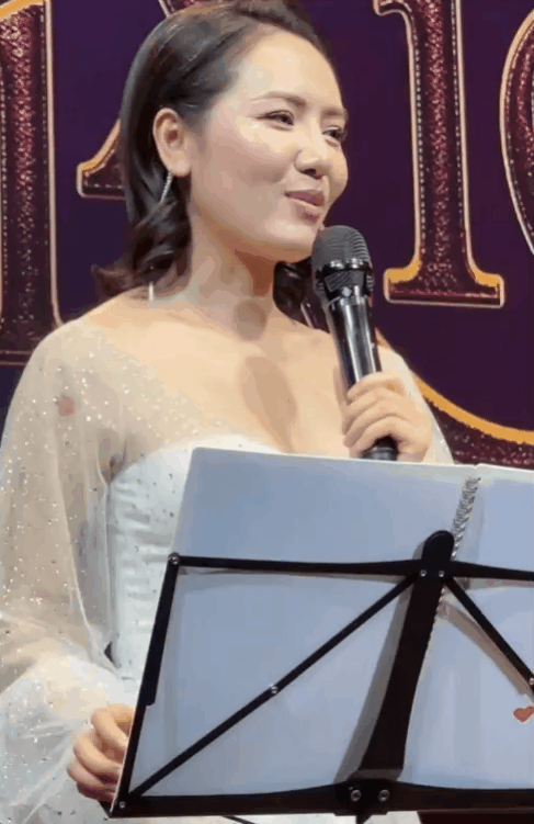 Nữ ca sĩ 2 lần từ chối show Chị Đẹp, nói thẳng 1 Em Xinh: “Ba mấy tuổi đầu còn đi thi”- Ảnh 4.