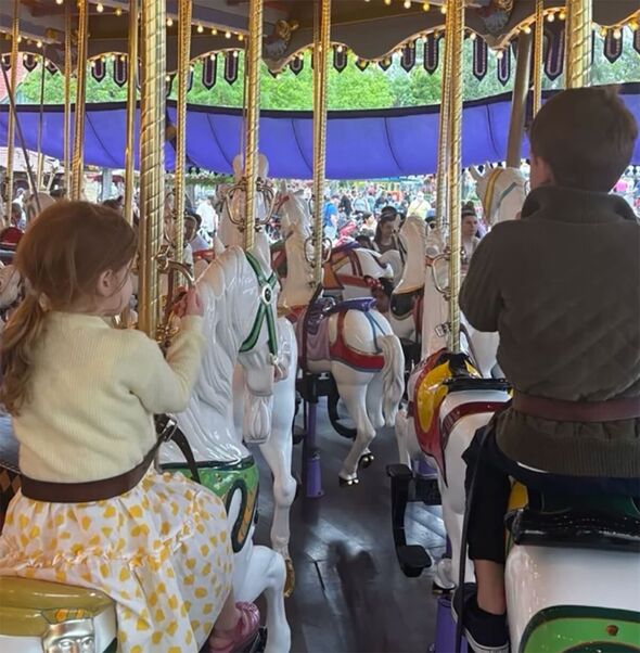 Meghan Markle và thông điệp bảo vệ hình ảnh Hoàng tử Archie và Công chúa Lilibet: Sẽ không công khai dung mạo các con?- Ảnh 2. Meghan Markle và thông điệp bảo vệ hình ảnh Hoàng tử Archie và Công chúa Lilibet: Sẽ không công khai dung mạo các con?- Ảnh 2.