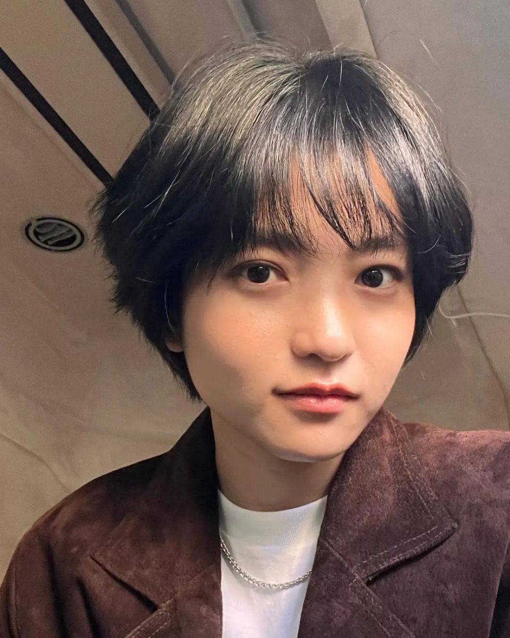 Kiểu tóc “Boy Bob” do Song Hye Kyo lăng xê đang gây sốt, hiệu quả trẻ hóa nhan sắc tuyệt đỉnh- Ảnh 2.