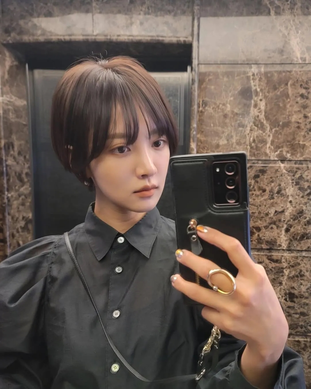 Kiểu tóc “Boy Bob” do Song Hye Kyo lăng xê đang gây sốt, hiệu quả trẻ hóa nhan sắc tuyệt đỉnh- Ảnh 15.