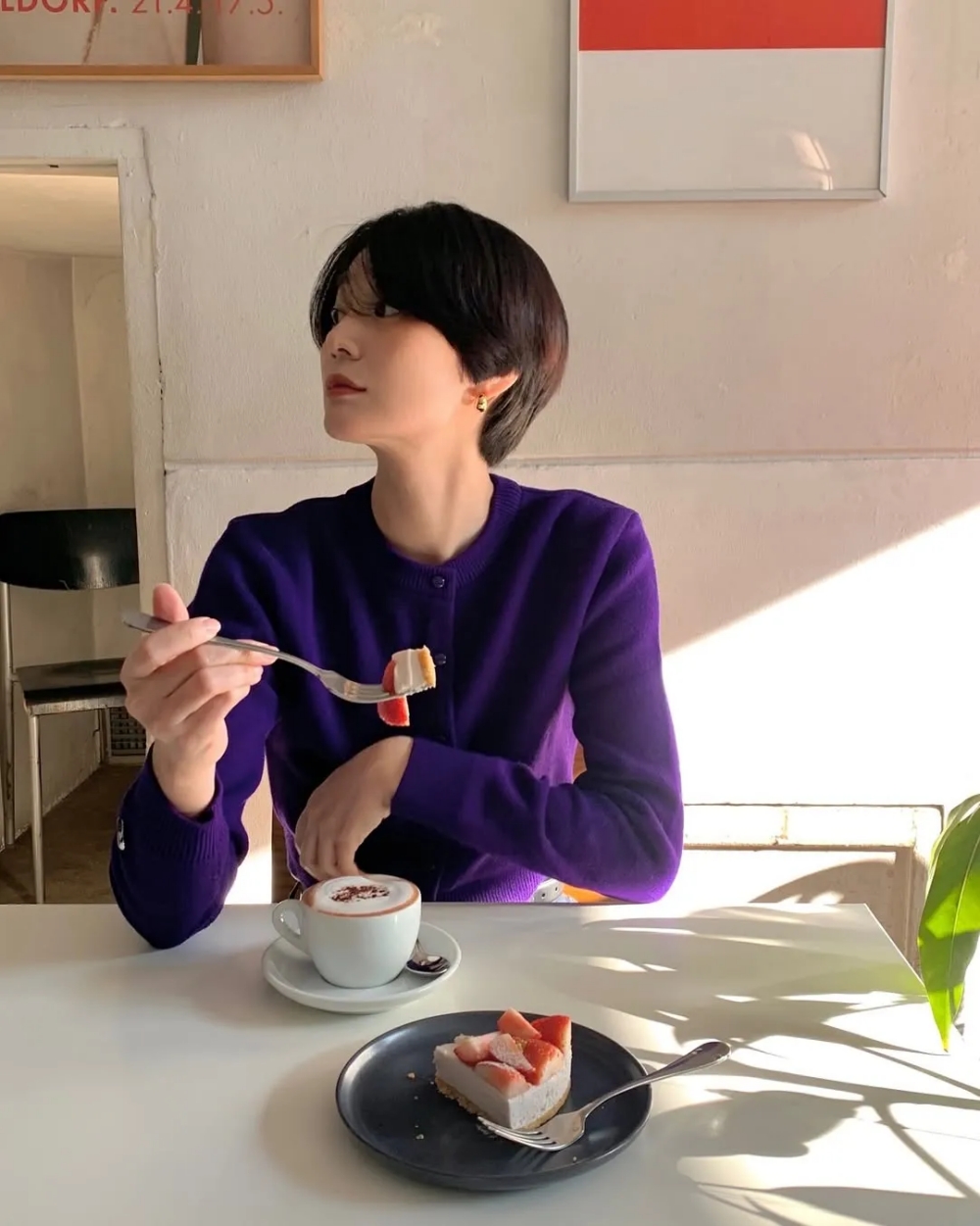 Kiểu tóc “Boy Bob” do Song Hye Kyo lăng xê đang gây sốt, hiệu quả trẻ hóa nhan sắc tuyệt đỉnh- Ảnh 11.