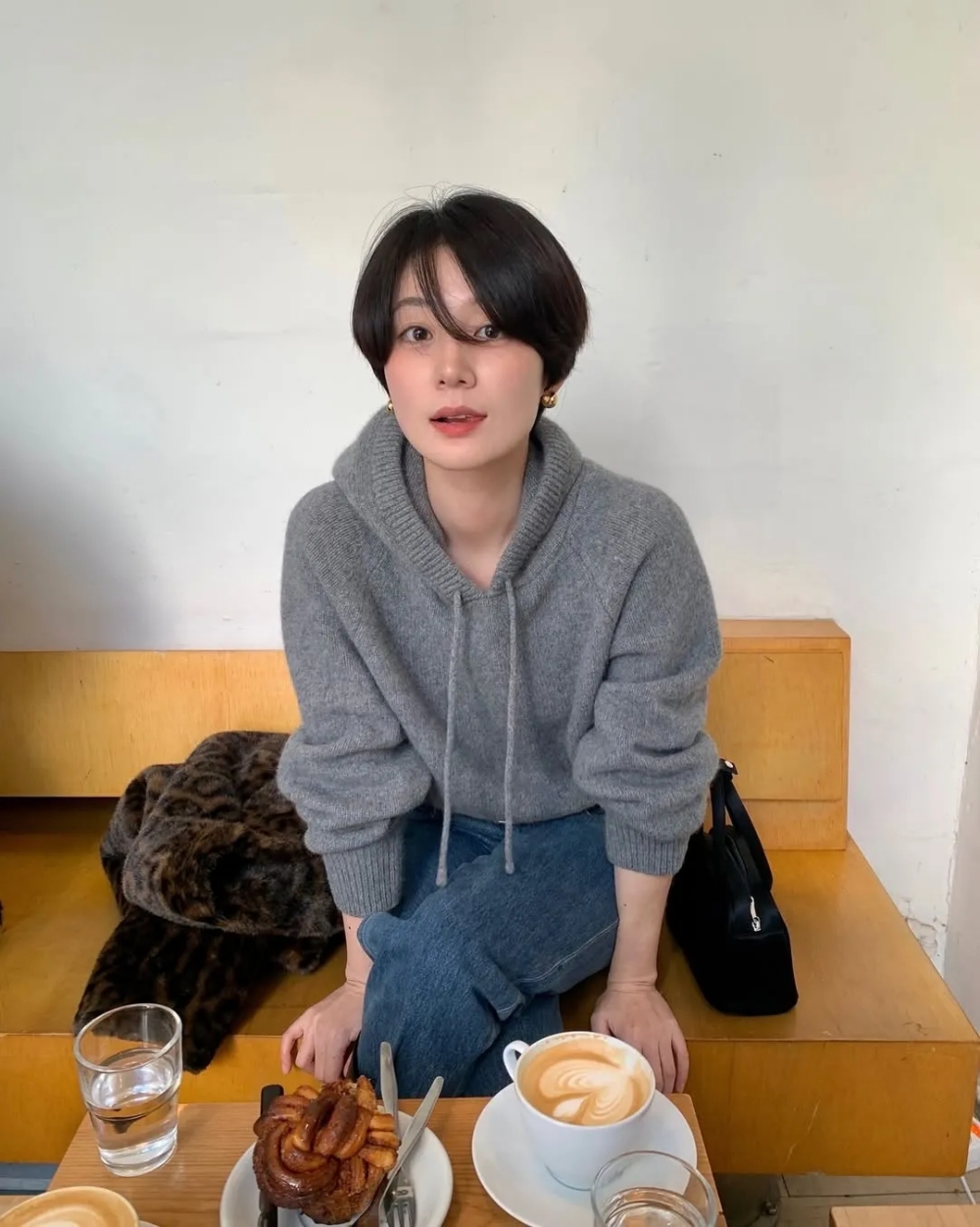 Kiểu tóc “Boy Bob” do Song Hye Kyo lăng xê đang gây sốt, hiệu quả trẻ hóa nhan sắc tuyệt đỉnh- Ảnh 17.