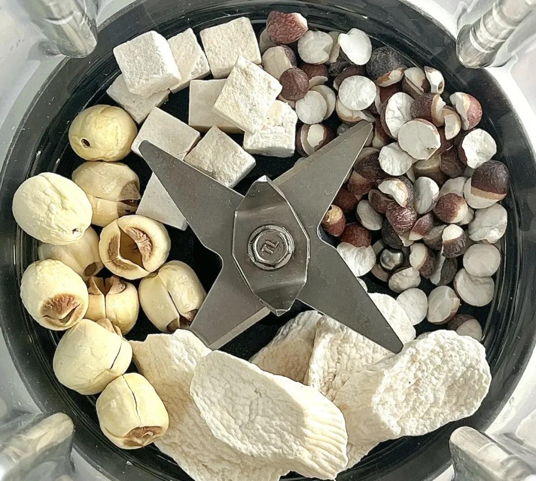 Thay đổi thói quen mùa hè: Đừng uống sữa lạnh hay đậu nành đá nữa, đây mới là "thần dược" cho dạ dày!- Ảnh 2.