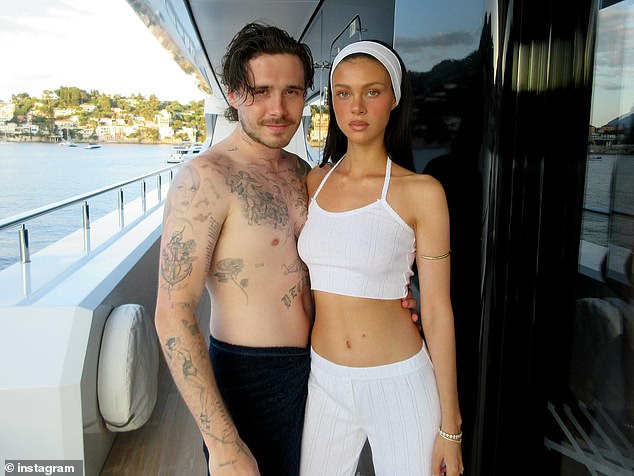 Cư dân mạng phát hiện 2 em trai đã “block” vợ chồng anh cả Brooklyn Beckham- Ảnh 6.