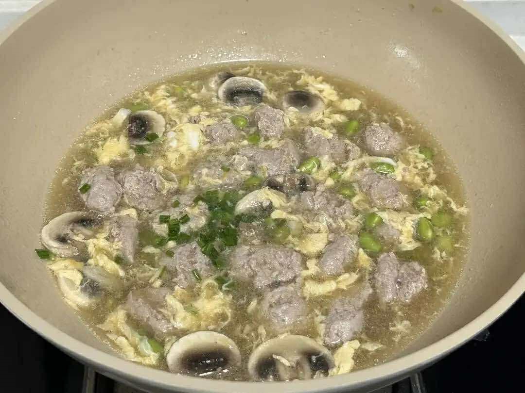 Ngày hè nóng bức, nấu món canh tươi ngon này sẽ ngay lập tức thu hút cả nhà, ăn vô cùng ngon miệng- Ảnh 5.