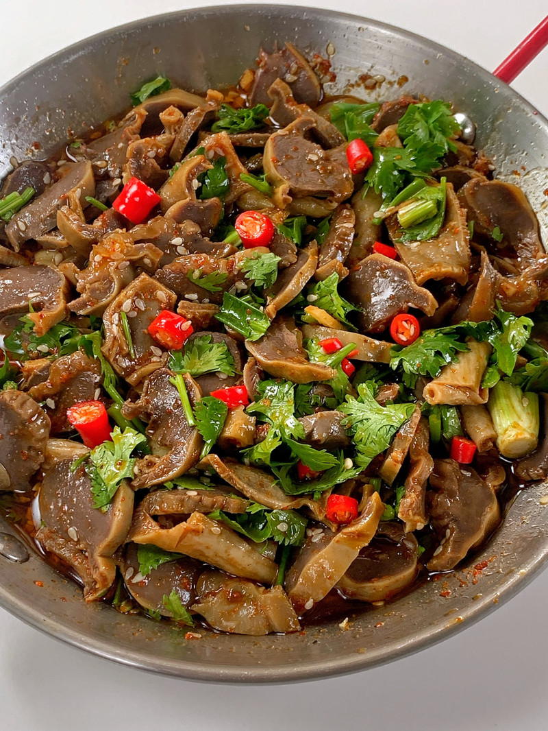 Cuối tuần mua mề gà về chế biến thế này, ăn giòn sần sật vị chua cay đậm đà cực ngon- Ảnh 5.