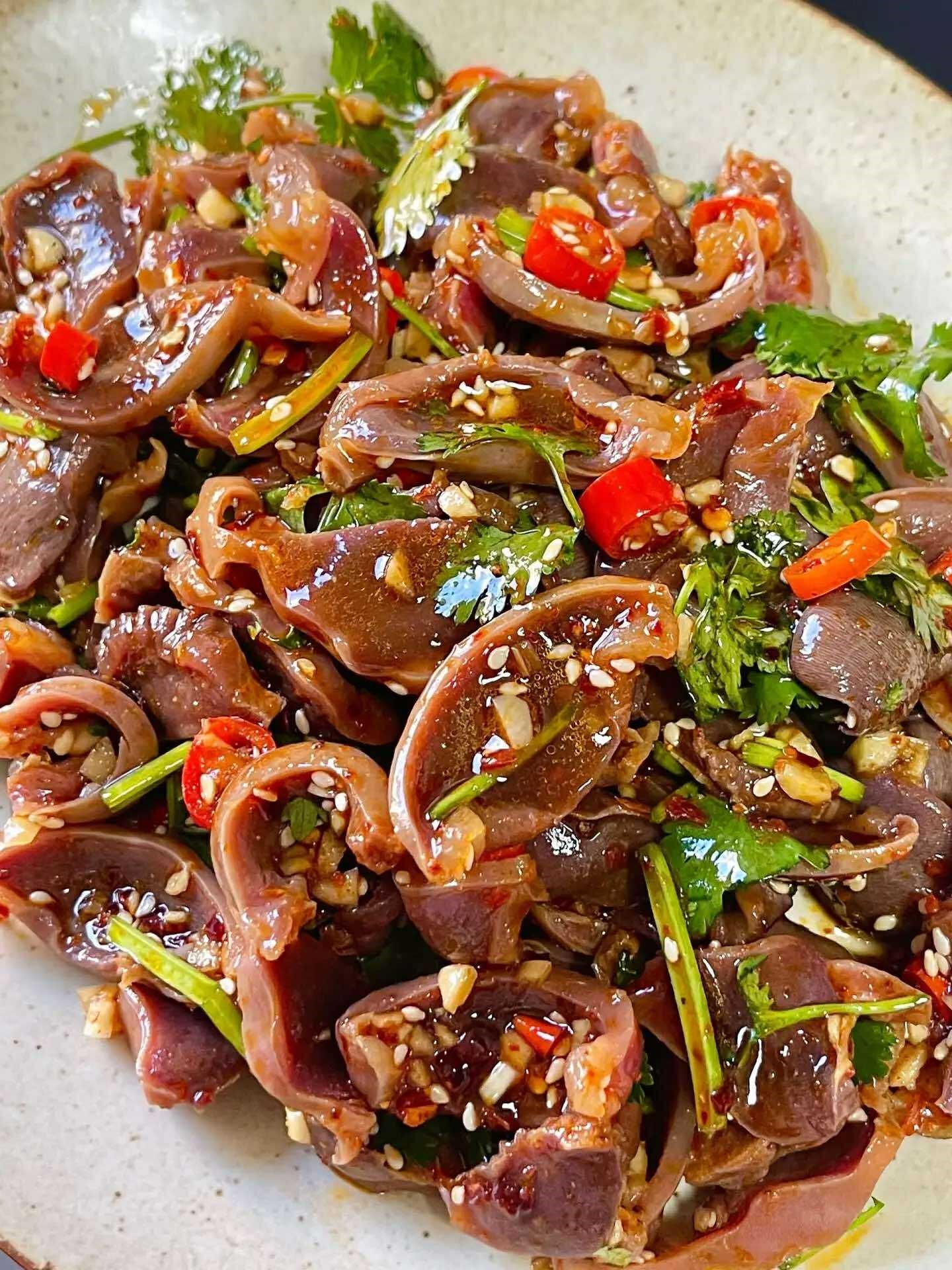 Cuối tuần mua mề gà về chế biến thế này, ăn giòn sần sật vị chua cay đậm đà cực ngon- Ảnh 7.