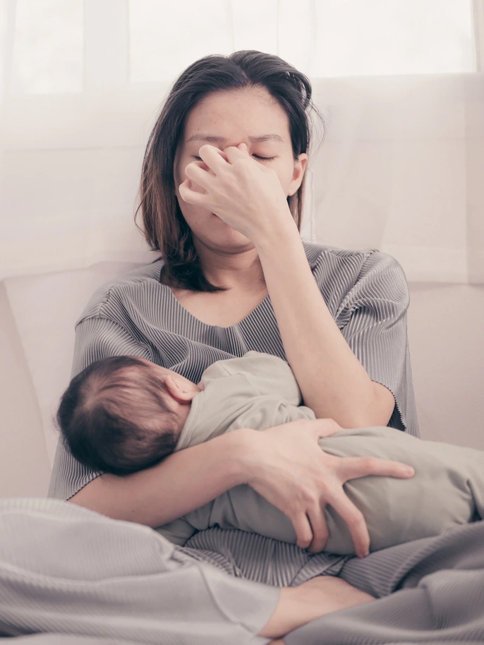 Lo sợ uống thuốc trị trầm cảm khi đang cho con bú, tôi nên làm gì để hết bệnh?- Ảnh 1.