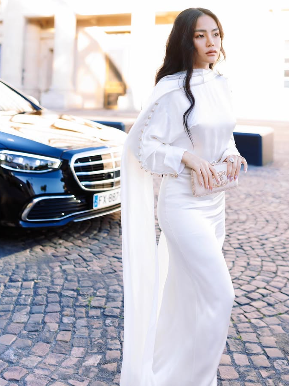 Bất ngờ với "danh tính" của fashionista Việt quen mặt tại show Dior, Chanel: Là ái nữ của "ông trùm ô tô" khét tiếng- Ảnh 3. Bất ngờ với "danh tính" của fashionista Việt quen mặt tại show Dior, Chanel: Là ái nữ của "ông trùm ô tô" khét tiếng- Ảnh 3.
