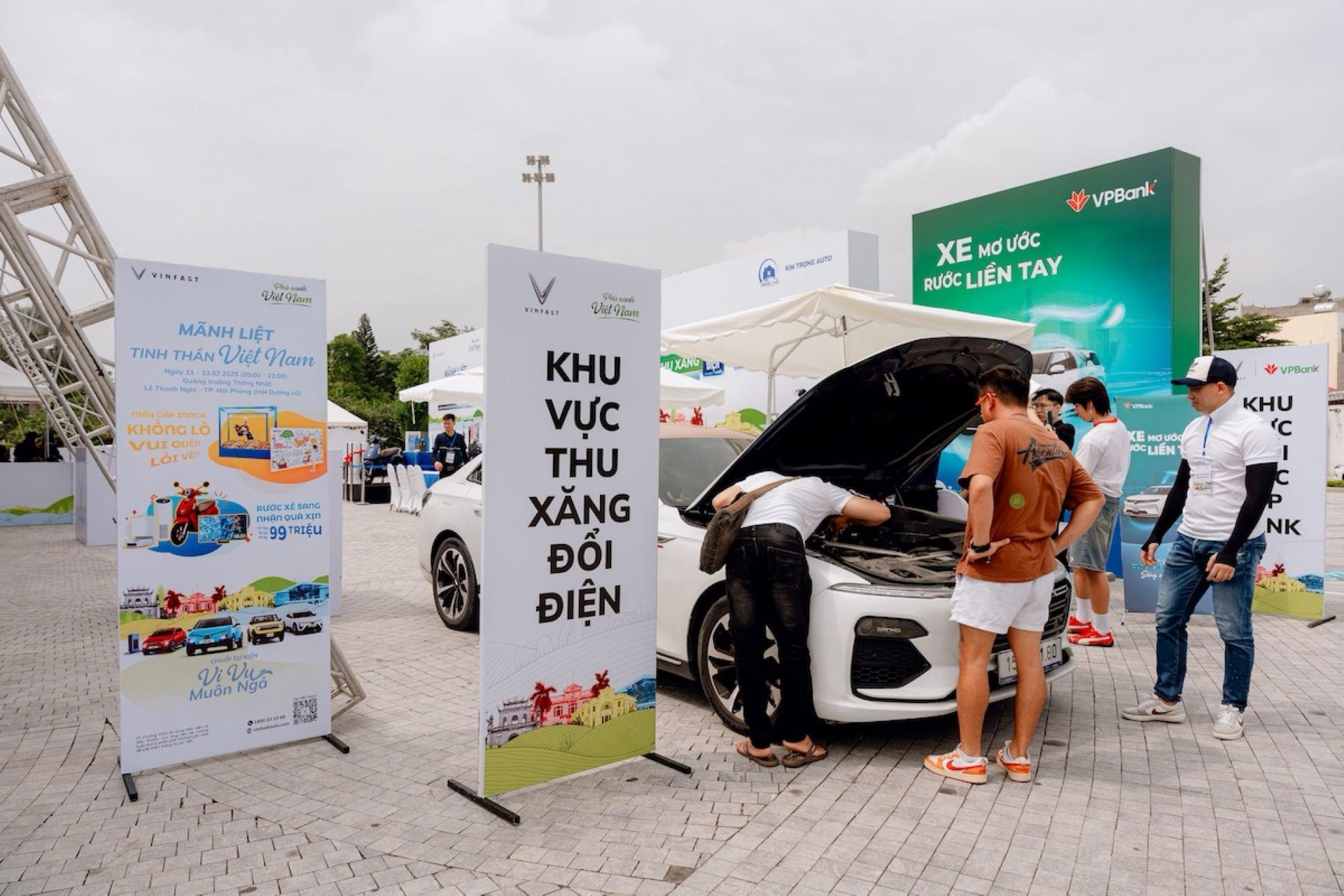 “Vi vu muôn ngả - Phủ xanh Việt Nam”: VinFast mang đại tiệc xe điện đổ bộ Hải Phòng- Ảnh 7.