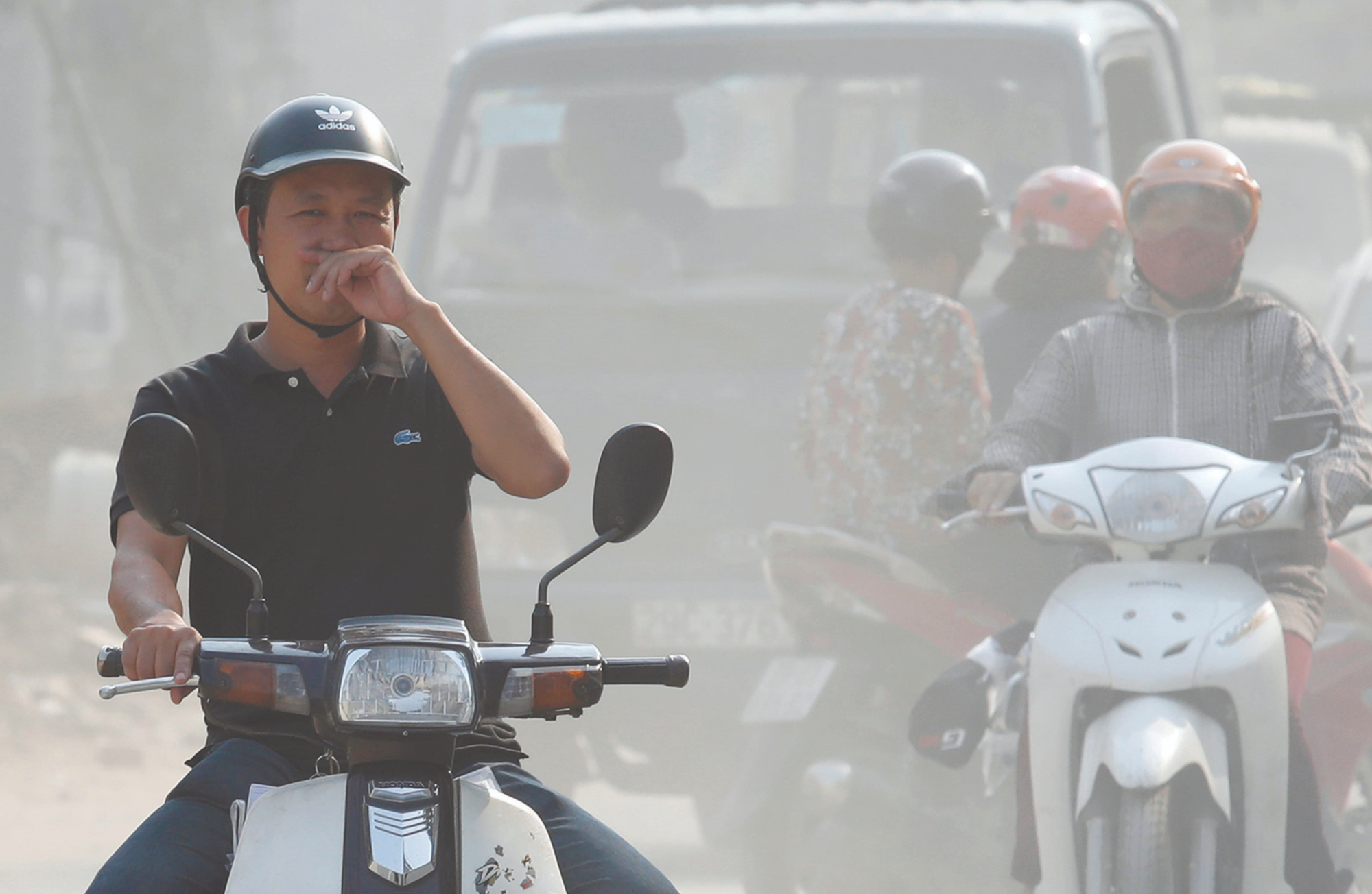 Chỉ thị Thủ tướng vừa ký: Khu vực này của Hà Nội cấm hoàn toàn xe máy xăng, áp dụng năm sau- Ảnh 2.