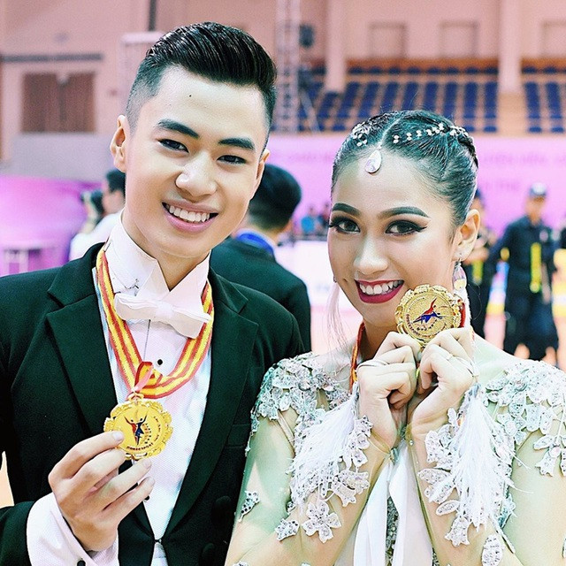 Hoa khôi Hà thành Trường Xuân cùng Anh Minh giành hat-trick HCV Đông Nam Á, lập kỳ tích cho dancesport Việt Nam- Ảnh 4.