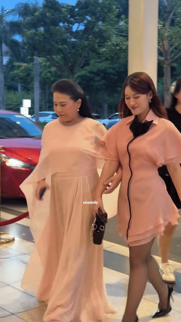 Mặc sai dress code, tiểu thư 7.000 tỷ của showbiz Việt gây tranh cãi tại đám cưới Cindy Lư - Đạt G- Ảnh 1.