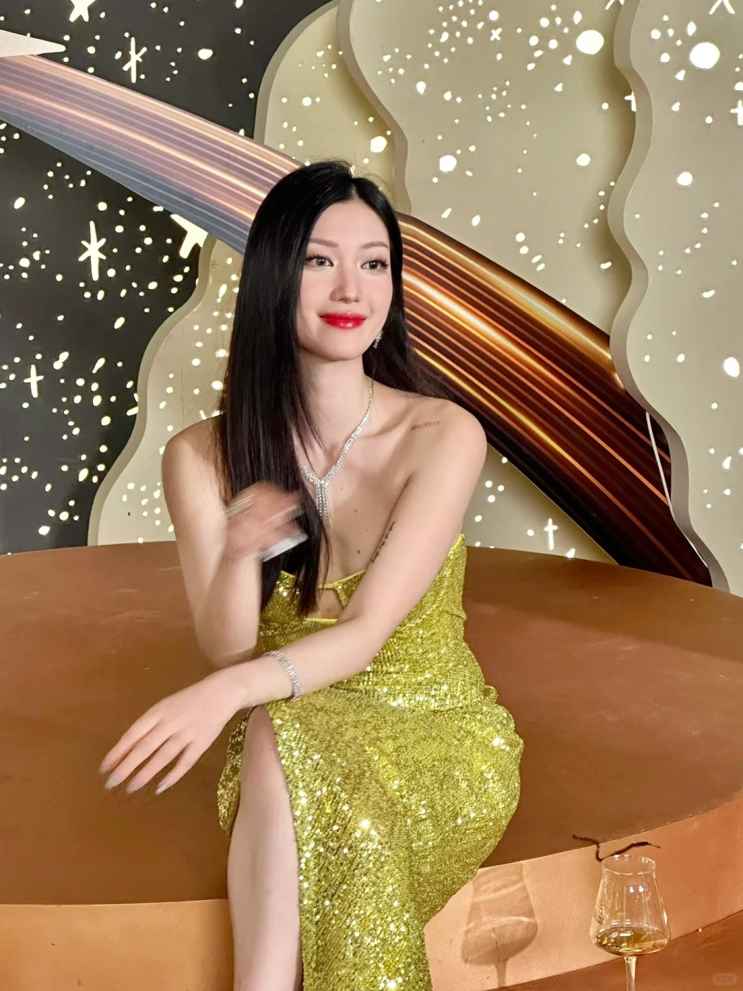 Muốn hỉ sự lan tỏa sang mình? Đi ăn cưới nhớ tránh những màu này, chọn đúng màu kia là phát tài!- Ảnh 3.
