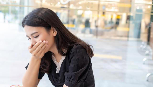 Người bị gan nhiễm mỡ thường có 4 dấu hiệu này khi ăn: Nếu bạn không có cả 4 thì xin chúc mừng!- Ảnh 2. Người bị gan nhiễm mỡ thường có 4 dấu hiệu này khi ăn: Nếu bạn không có cả 4 thì xin chúc mừng!- Ảnh 2.