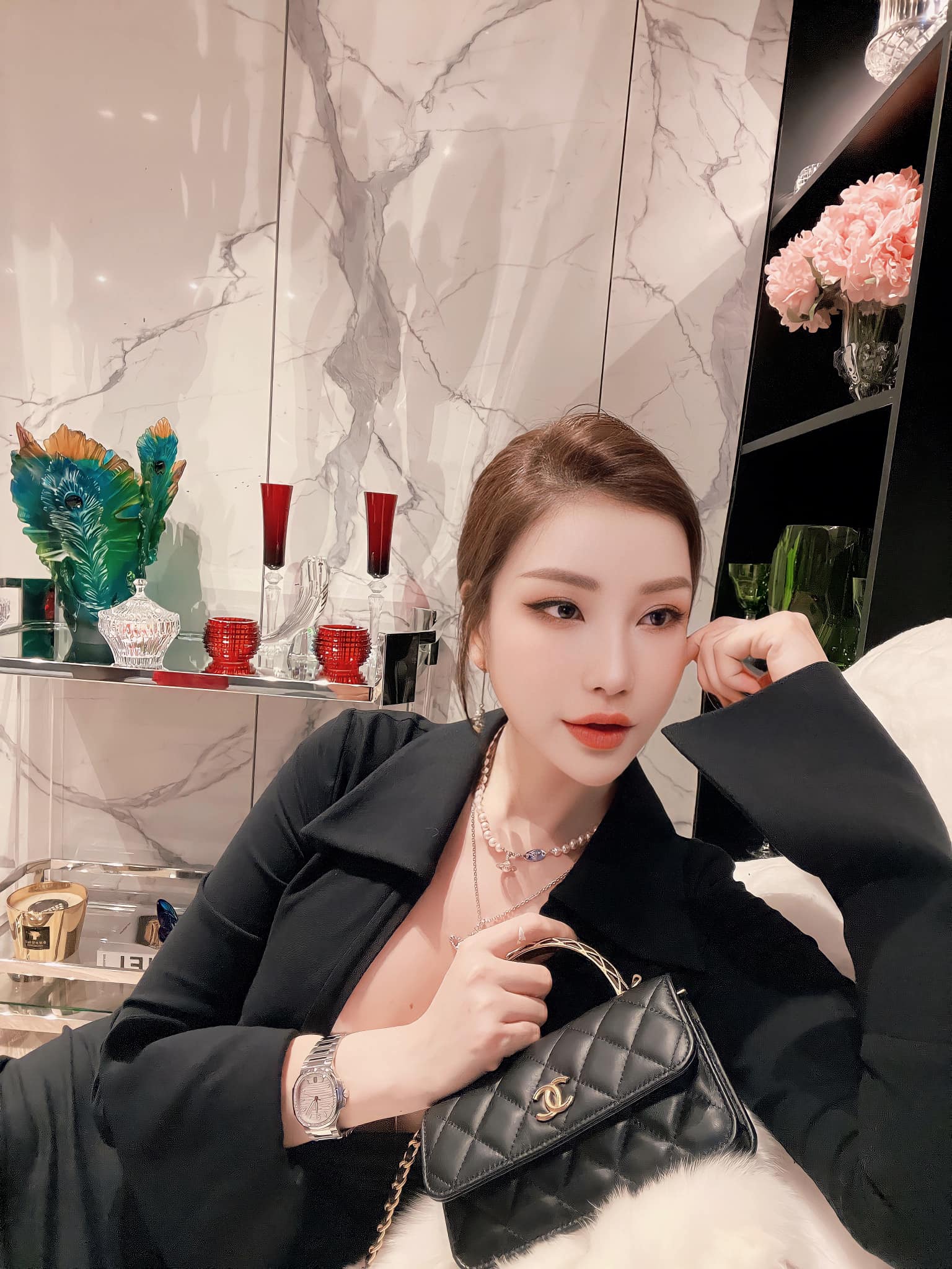 Hoa hậu Lam Cúc lộ diện sau nửa tháng đột ngột "ở ẩn" bất thường- Ảnh 4.