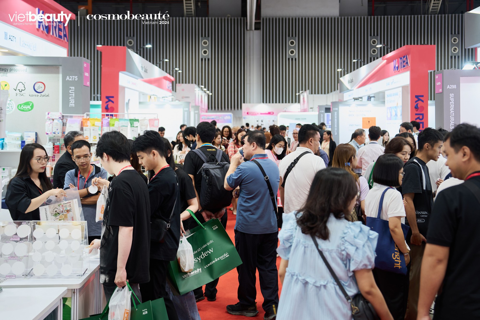 Vietbeauty & Cosmobeauté Vietnam 2025: Tâm điểm của ngành làm đẹp tháng 7- Ảnh 1.