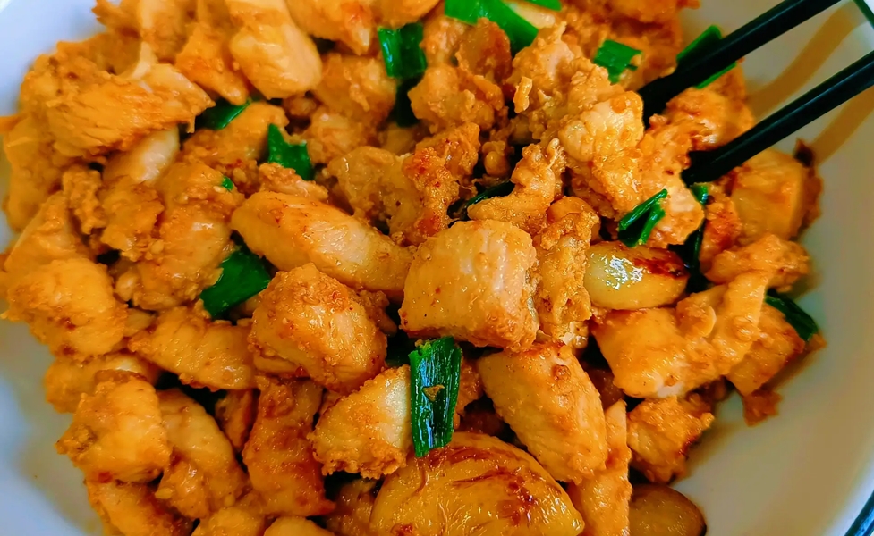 Bữa cơm mùa hè hãy làm món ăn này, hương thơm nồng nàn, đưa vị và ngon miệng- Ảnh 1.