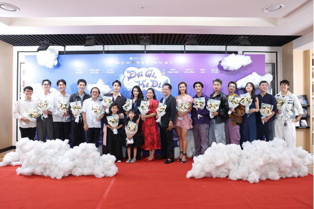 Đợi Gì, Mơ Đi!: Ước mơ ngược dòng hay cuộc nổi loạn tuổi xế chiều- Ảnh 5. Đợi Gì, Mơ Đi!: Ước mơ ngược dòng hay cuộc nổi loạn tuổi xế chiều- Ảnh 5.