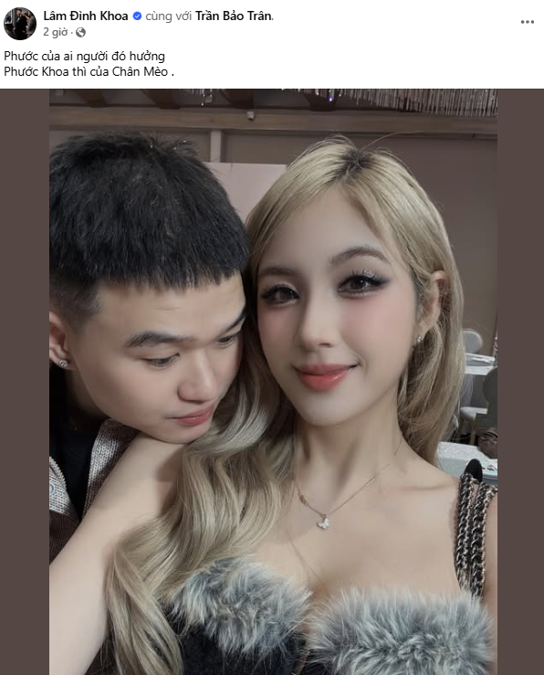 Đăng ảnh kề má thân mật với hot girl nóng bỏng, nam streamer khiến CĐM ghen tị- Ảnh 1. Đăng ảnh kề má thân mật với hot girl nóng bỏng, nam streamer khiến CĐM ghen tị- Ảnh 1.