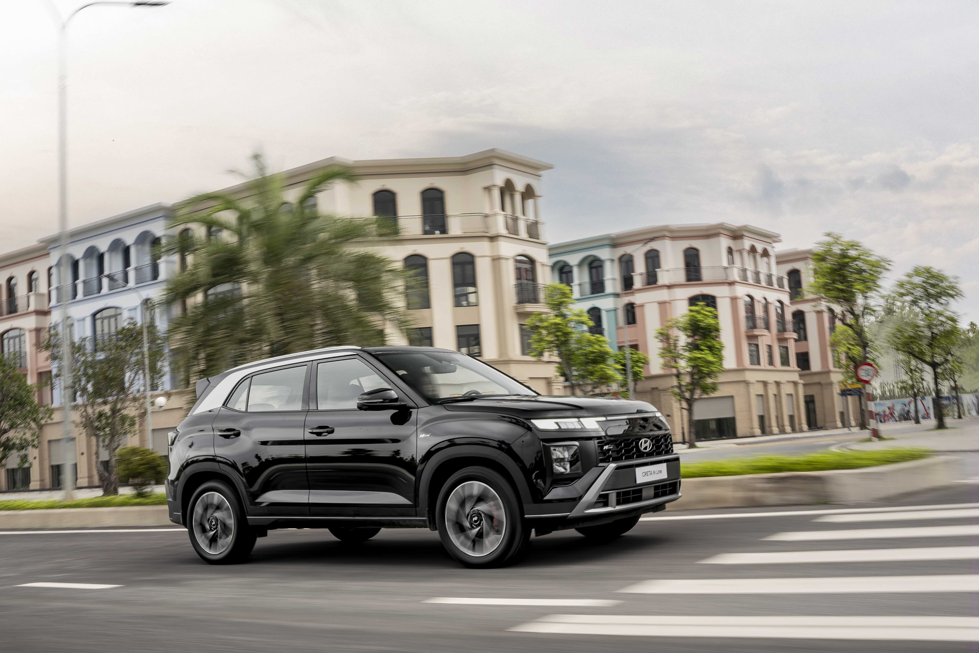 Xe gầm cao ăn xăng 6L/100km vừa được 'thay áo' của Hyundai: Có 20 trang bị an toàn, 2 tính năng hiếm thấy- Ảnh 5.