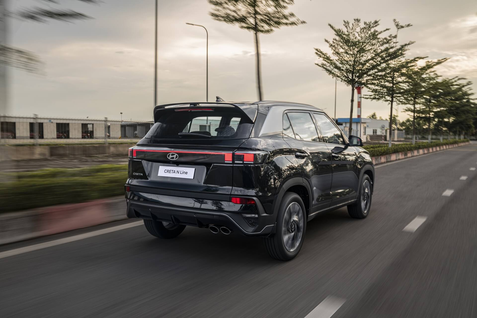 Xe gầm cao ăn xăng 6L/100km vừa được 'thay áo' của Hyundai: Có 20 trang bị an toàn, 2 tính năng hiếm thấy- Ảnh 4.