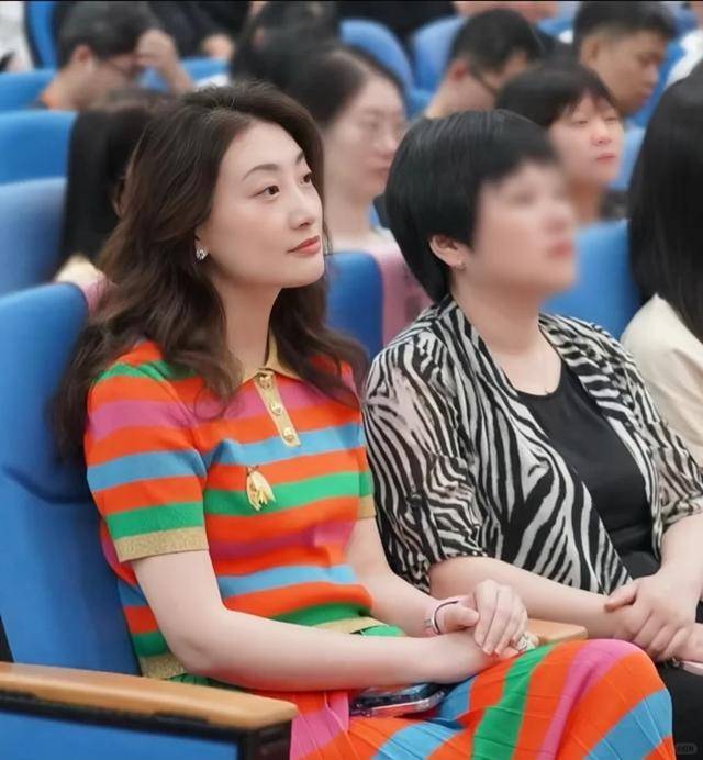 Ái nữ "gia-tộc-giải-khát" từng giàu nhất Trung Quốc bị 3 người tự xưng em ruột kiện tranh chấp khối tài sản tỷ đô- Ảnh 4.