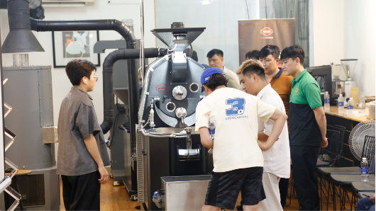 Kỹ sư Việt phát triển máy rang cà phê thông minh tích hợp AI- Ảnh 4.