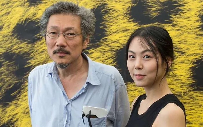 Vụ ngoại tình chấn động showbiz: "Tiểu tam" cặp kè đạo diễn hơn 22 tuổi, đến tận nhà mắng bà cả "không biết giữ chồng"- Ảnh 2.