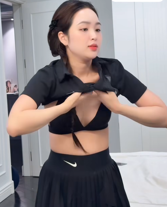 Chia sẻ vlog ra sân, hot girl pickleball để lọt 1 giây hình ảnh siêu ấn tượng- Ảnh 4.