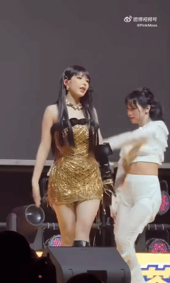 Ngoại hình phù nề gây sốc của nữ idol đẹp nhất showbiz, dao kéo đến như này hết đường chối!- Ảnh 1.