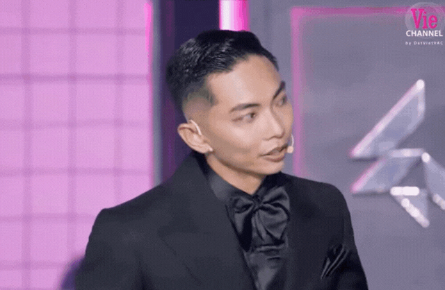Chồng trẻ của Khánh Thi bị bắt đeo nhẫn cưới chấm Em Xinh, xứng trình "ông trùm nịnh vợ"- Ảnh 2.