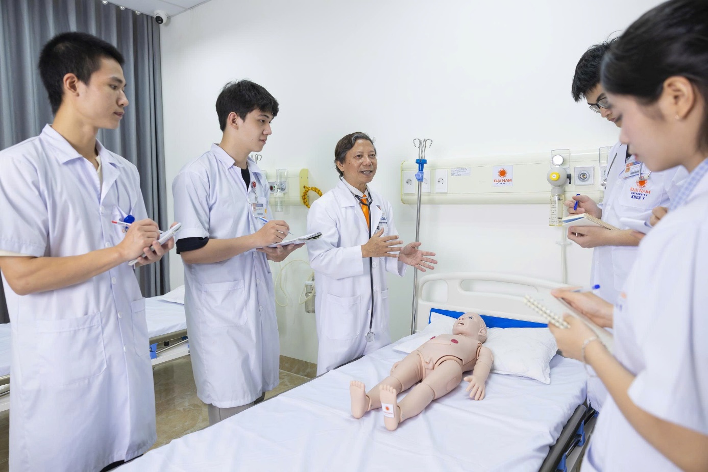 Học ra trường có việc làm ngay, trường đại học bật mí “công thức” đào tạo giúp sinh viên không lo thất nghiệp- Ảnh 5.