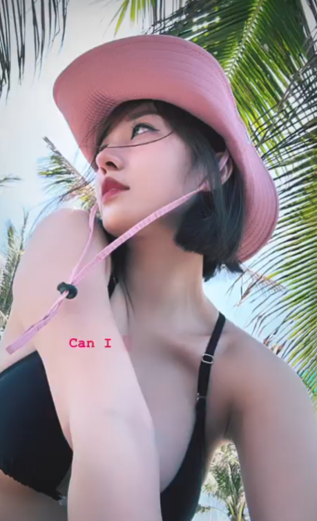 "Bỏng mắt" với những shoot hình thả dáng của nàng "banker" hot nhất cõi mạng- Ảnh 1. "Bỏng mắt" với những shoot hình thả dáng của nàng "banker" hot nhất cõi mạng- Ảnh 1.