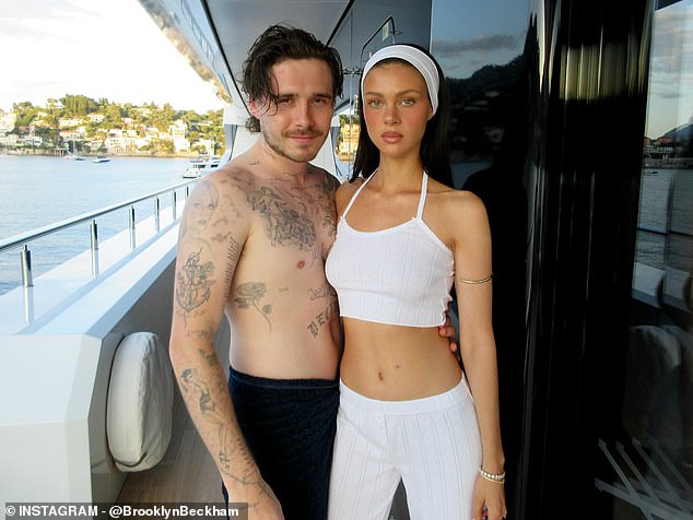 Cậu cả nhà Beckham khiến netizen "kinh hãi" vì 1 hành động khó tin trên du thuyền sang chảnh- Ảnh 5. Cậu cả nhà Beckham khiến netizen "kinh hãi" vì 1 hành động khó tin trên du thuyền sang chảnh- Ảnh 5.