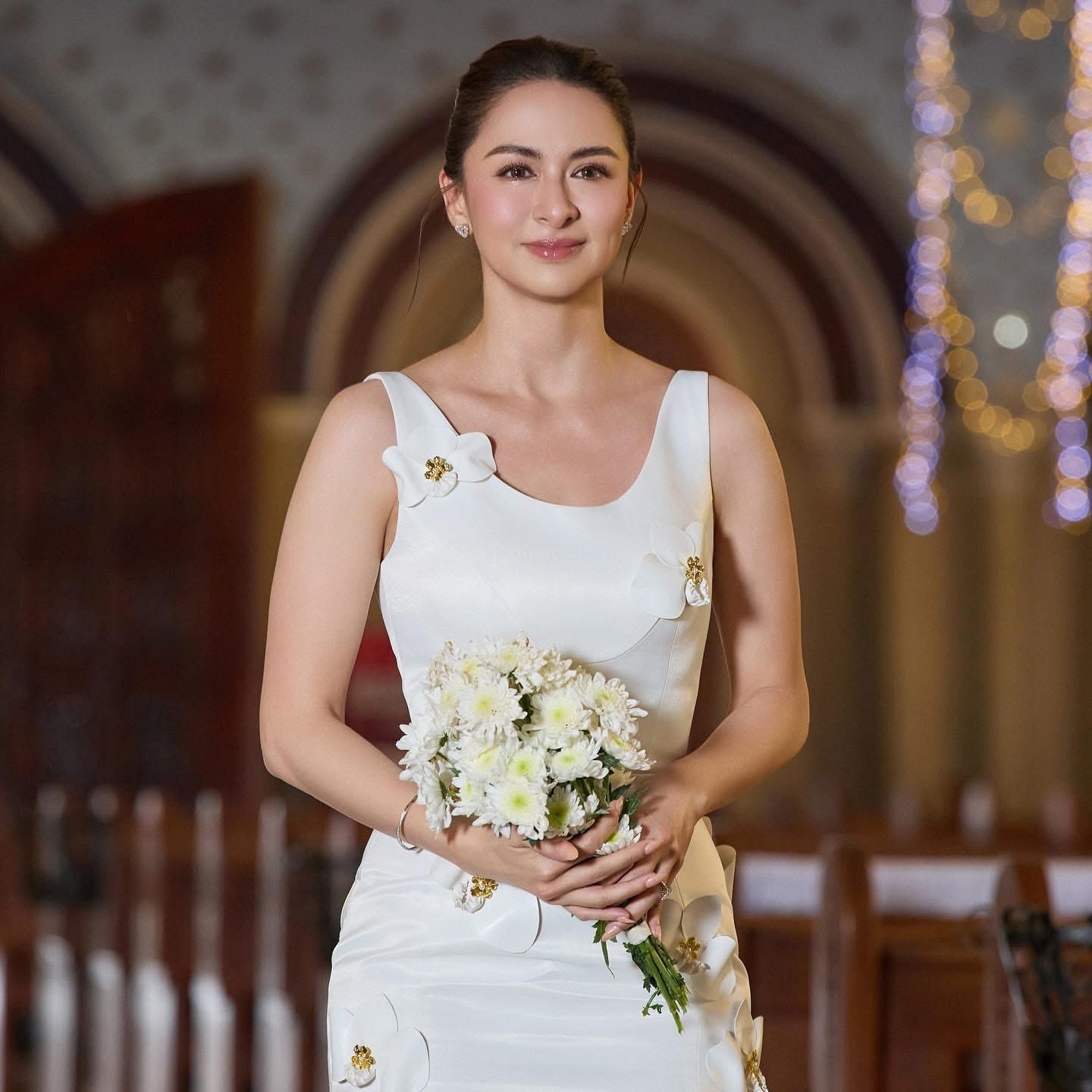 Mỹ nhân Philippines mê thiết kế Việt đến mức "5 lần 7 lượt" tự order, còn diện trong lễ kỷ niệm 10 năm ngày cưới- Ảnh 10.