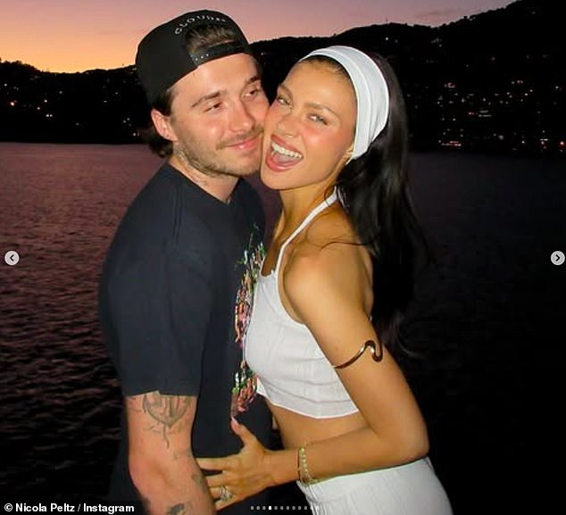 Sau loạt ảnh bán nude gây sốc, dâu cả nhà Beckham lại lộ ảnh gợi cảm giữa drama gia đình- Ảnh 3.