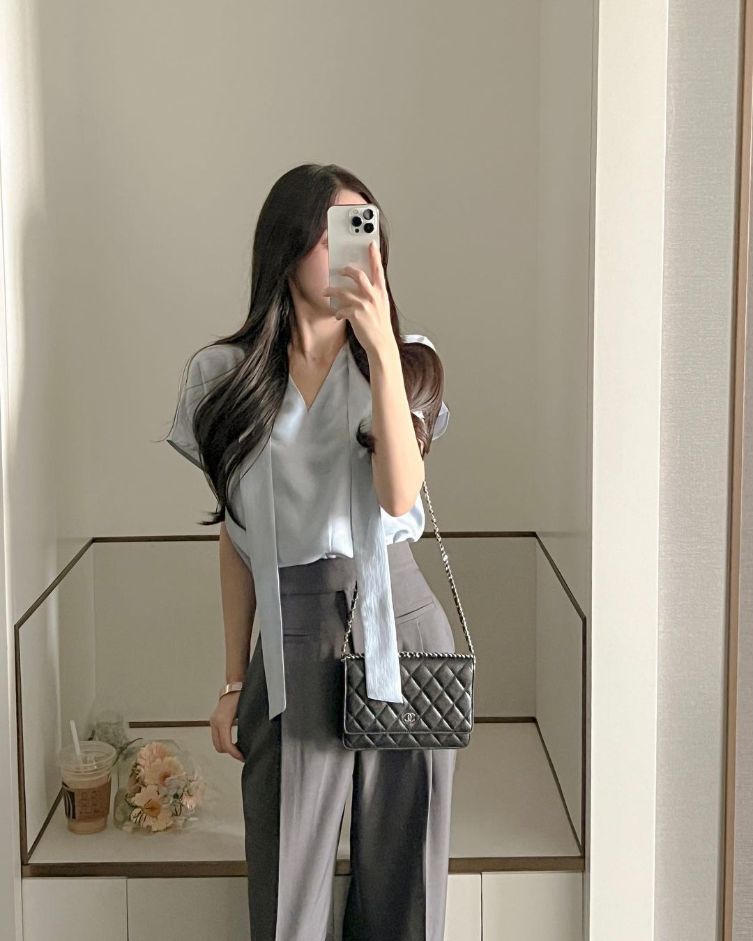 Mặc đẹp như Lưu Diệc Phi: U40 vẫn tận dụng triệt để combo hack dáng của chị em công sở- Ảnh 21.