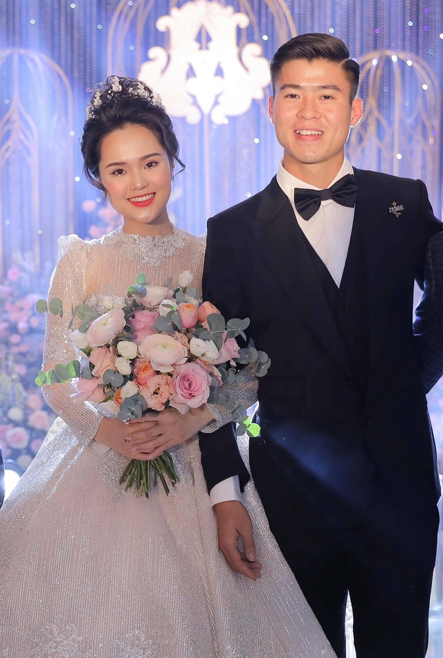 Vợ Duy Mạnh bị chính chị gái chê "mặc đồ hiệu mà không sang"- Ảnh 6.
