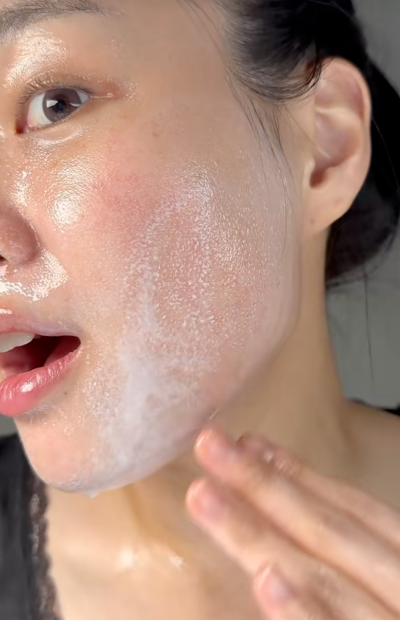 Phụ nữ Hàn có cách rửa mặt giúp loại bỏ mụn đầu đen, còn kiềm dầu và giúp da căng mướt- Ảnh 9.