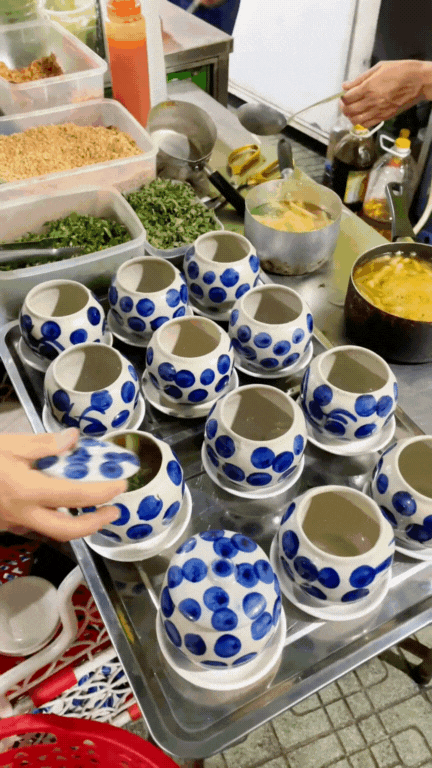 Trứng vịt lộn kiểu Huế: Cách người Huế biến một món ăn dân dã thành đặc sản ai cũng muốn thử một lần- Ảnh 12. Trứng vịt lộn kiểu Huế: Cách người Huế biến một món ăn dân dã thành đặc sản ai cũng muốn thử một lần- Ảnh 12.