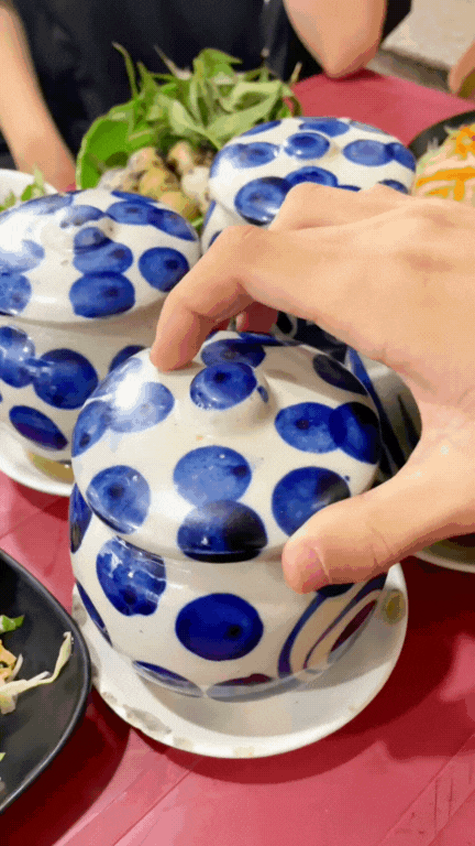 Trứng vịt lộn kiểu Huế: Cách người Huế biến một món ăn dân dã thành đặc sản ai cũng muốn thử một lần- Ảnh 15. Trứng vịt lộn kiểu Huế: Cách người Huế biến một món ăn dân dã thành đặc sản ai cũng muốn thử một lần- Ảnh 15.