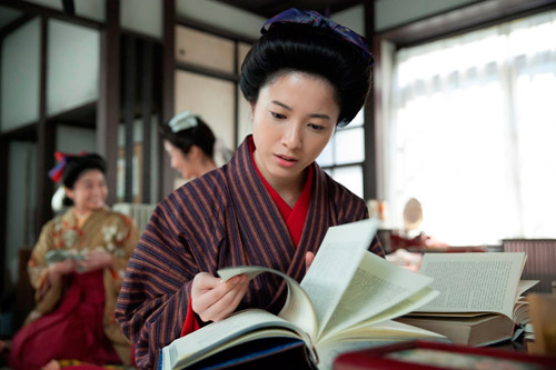 hanako-muraoka-chan-dung-phu-nu-nhat-tan-tien-4.jpg